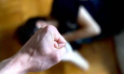 Bătăuș la judecată. Și a agresat fosta soție și pe tatăl acesteia featured image